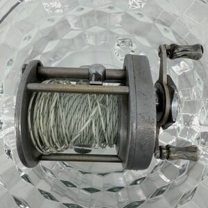 Pflueger‎ Supreme Vintage Fishing Reel Made in USA with Line